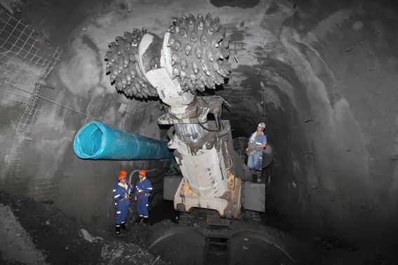 煤(mei)礦機械的分(fèn)類及細分設(shè)備都有哪些(xie)