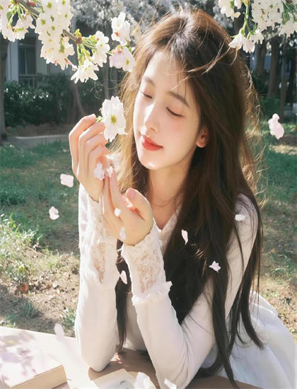 射雕英雄传之九阴白骨爪在线观看_金瓶少女完整版电影在线观看_秋葵视频ios男人的加油站女人的美容院